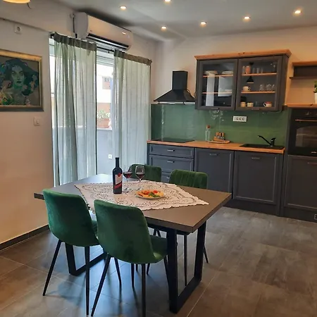 Апартаменты Home