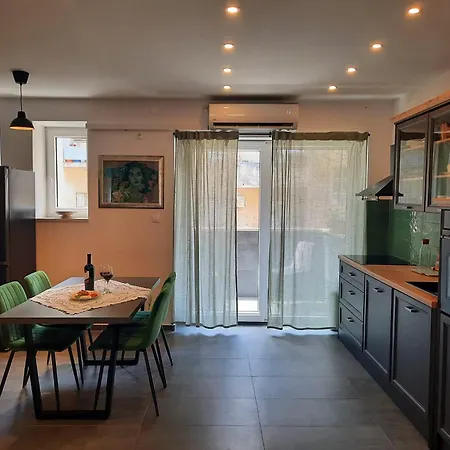 Home Lägenhet Split